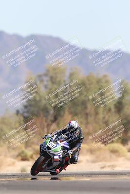 media/Nov-02-2025-CVMA (Sun) [[337aff29ab]]/Race 8-Formula Lightweight Twins Shootout/